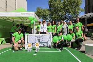 DortBunt Die TU Dortmund und ihre Fußballroboter.