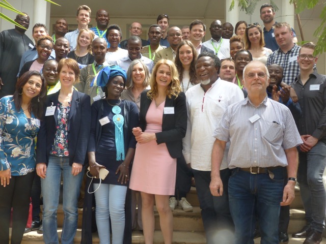 Journalisten-Gipfel Gruppenfoto des europäisch-afrikanischen Journalisten-Gipfels
