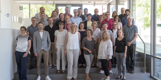 Gruppenfoto mit allen Verantwortlichen der 16 Fakultäten der TU Dortmund