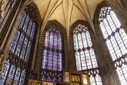 Oktober Kirchenfenster in der Reinoldikirche