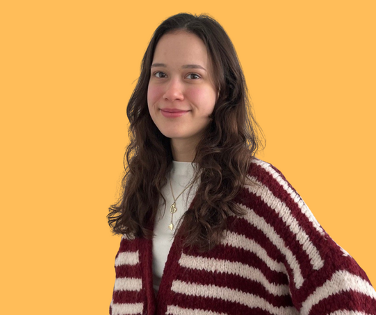 Carina Fast lächelt in die Kamera