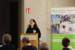 Projektleiterin Frau Dr. Irene Szymanski