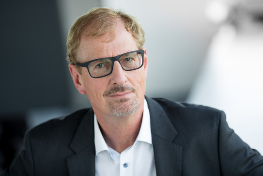 Porträtfoto von Albrecht Ehlert, dem Kanzler der TU Dortmund