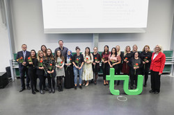 Gruppenfoto von Lehramtsabsolventen.