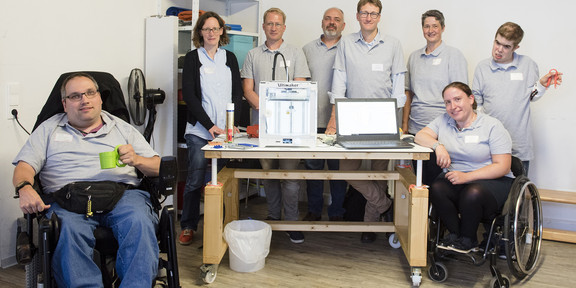 MakerSpace Gruppenbild der Teilnehmerinnen und Teilnehmer am Projekt