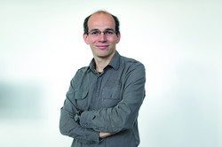 Portrait Prof. Peter Bella