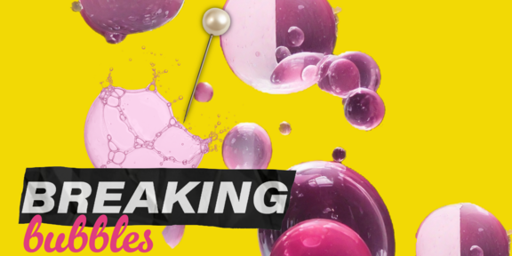 Vor dem gelben Hintergrund des Bildes schweben Seifenblasen, eine von ihnen wird von einer Stecknadel gestochen. Darauf ist der Titel „Breaking Bubbles“ zu sehen.