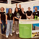 Team der TU Dortmund auf einem Messestand
