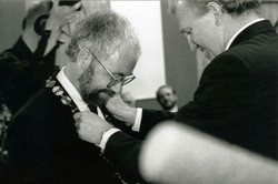 Amtsübergabe durch Velsinger an Prof. Müller-Böling.