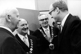 Bundespräsident Heinrich Lübke, Prof. Martin Schmeißer und Oberbürgermeister Helmut Keuning bei der Eröffnungsfeier