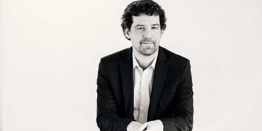 Portrait Hansmann Schwarz-Weiß Portrait eines Mannes