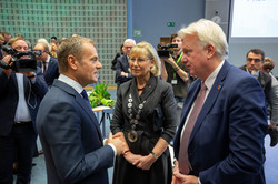 Donald Tusk, Ursula Gather und Ullrich Sierau im Gespräch