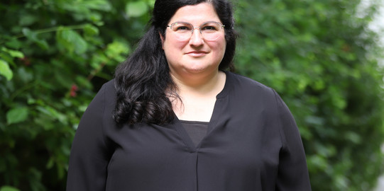 Porträt Deniz Bayrak