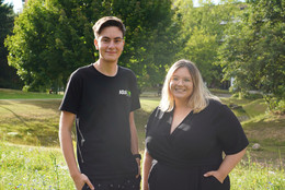 Porträtfoto der AStA-Vorsitzenden David Wiegmann und Leonie Lippert.