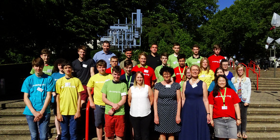 Do-Camping Gruppenfoto der Teilnehmerinnen und Teilnehmer