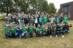 Gruppenbild im Rahmen der Eröffnungsfeier für das Projekt do-camp-ing 2019. 