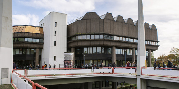 View of the TU Dortmund University Library from the Mensa Bridge