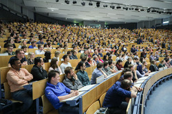 Publikum im Hörsaal