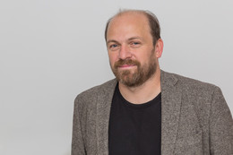 Februar Porträtfoto Matthias Schneider