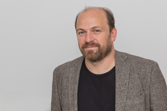 Porträtfoto Matthias Schneider