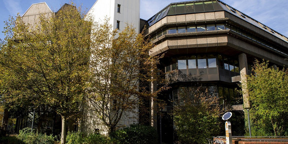 Universitätsbibliothek Außenansicht der Universitätsbibliothek