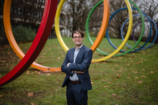 Porträt Prof. Lukas Buchheim