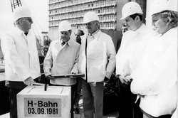 Laying of the foundation stone of the H-Bahn in 1981