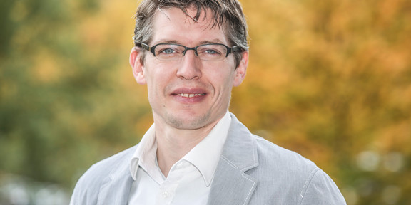 Prof. Johannes Albrecht Portrait of Prof. Johannes Albrecht