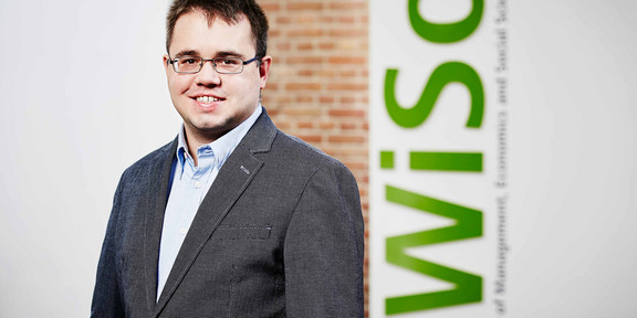 Portrait Prof. Dominik Wied