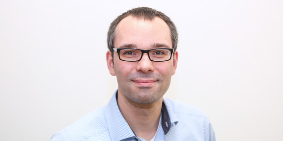 Prof. Sebastian Henke Portrait eines Mannes
