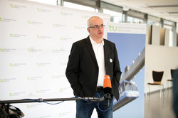 Interview situation with Rector Prof. Manfred Bayer