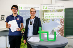 Eröffnung SchülerUni Zeugnisübergabe