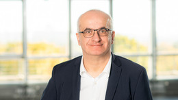 April Foto von Prof. Dr. Manfred Bayer