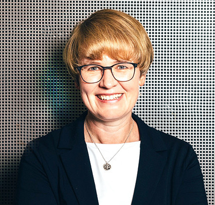 Ein Portraitfoto von Prof. Ricarda Steinmayr.