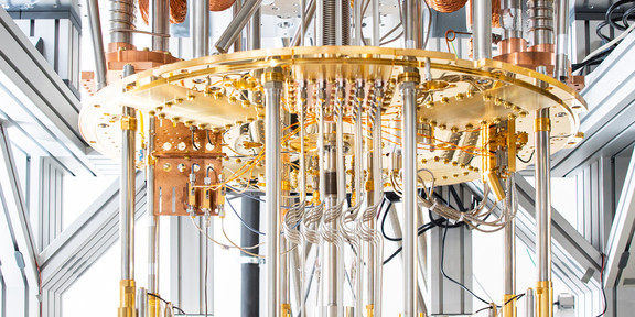Quantum computer at Forschungszentrum Jülich A golden cryostat of the quantum computer.