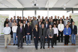 Dezember Das Team des Sonderforschungsbereich (SFB) 876 „Verfügbarkeit von Information durch Analyse unter Ressourcenbeschränkung“