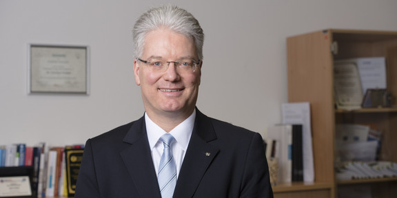 Portrait of Prof. Christian Wietfeld
