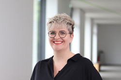 Porträt von JProf Laura Naegele