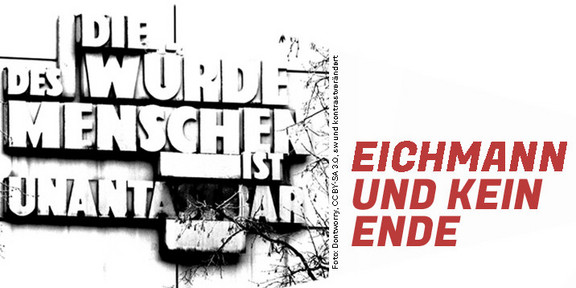 Die Inschrift „Die Würde des Menschen ist unantastbar“ und der Ausstellungstitel 