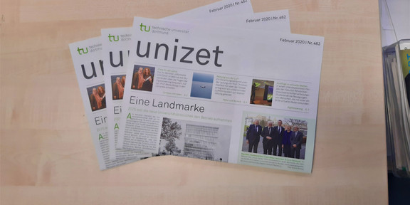unizet Februar 2020 Drei unizets liegen auf einem Tisch