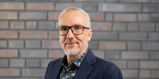 Porträtfoto: Prof. Daniel Rauh