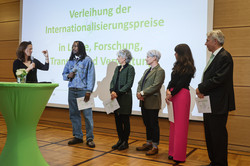 Gesprächsrunde mit den fünf Preisträger*innen und der Prorektorin