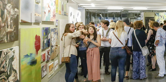 Header Ausstellung Header Ausstellung