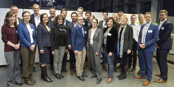 Die in 2019 neuberufenen Professoren der TU Dortmund auf einem Gruppenbild.