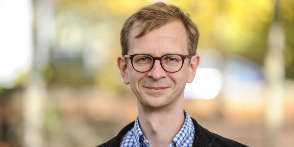 Prof. Paul Czodrowski Porträt eines Mannes