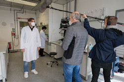 Interview with Dr. Sebastian Zühlke in the laboratory