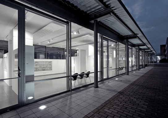 Rudolf-Chaudoire-Pavillon Rudolf-Chaudoire-Pavilion building with glass doors