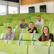 Eine Gruppe Studierender im Hörsaal.