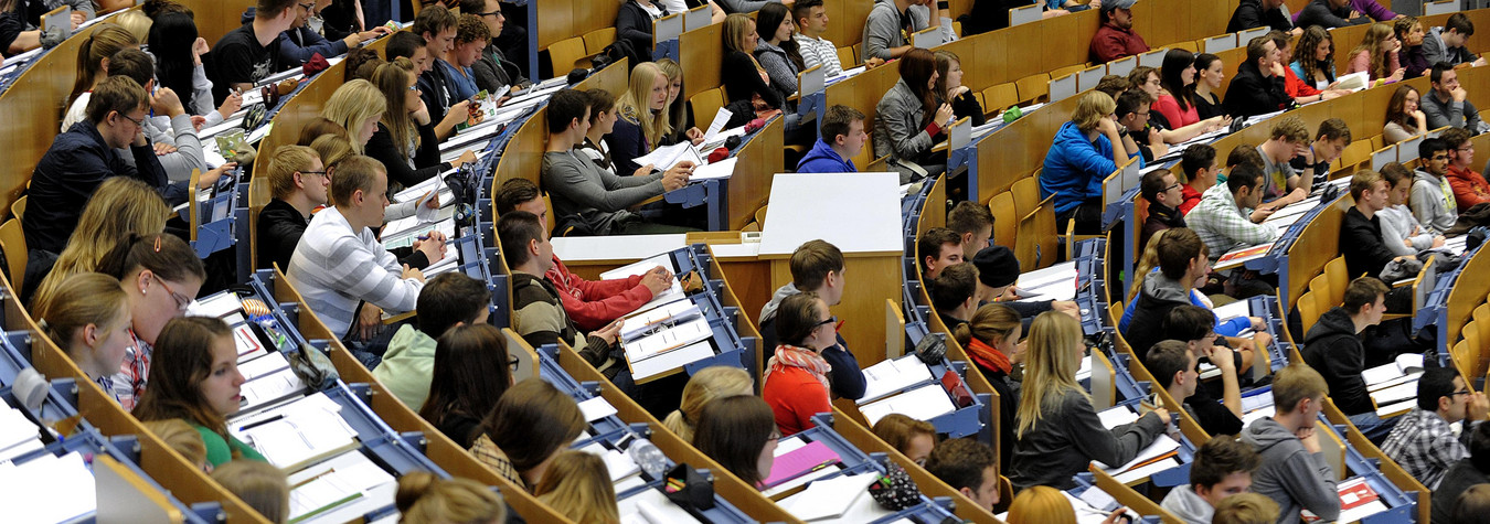 Lecture A full lecture hall.