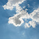 Wolkenhimmel Ein blauer Himmel mit kleinen weißen Wolken.
